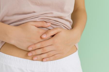 Blähbauch? Diese Lebensmittel sind Ihre besten Verbündeten gegen das unangenehme Völlegefühl